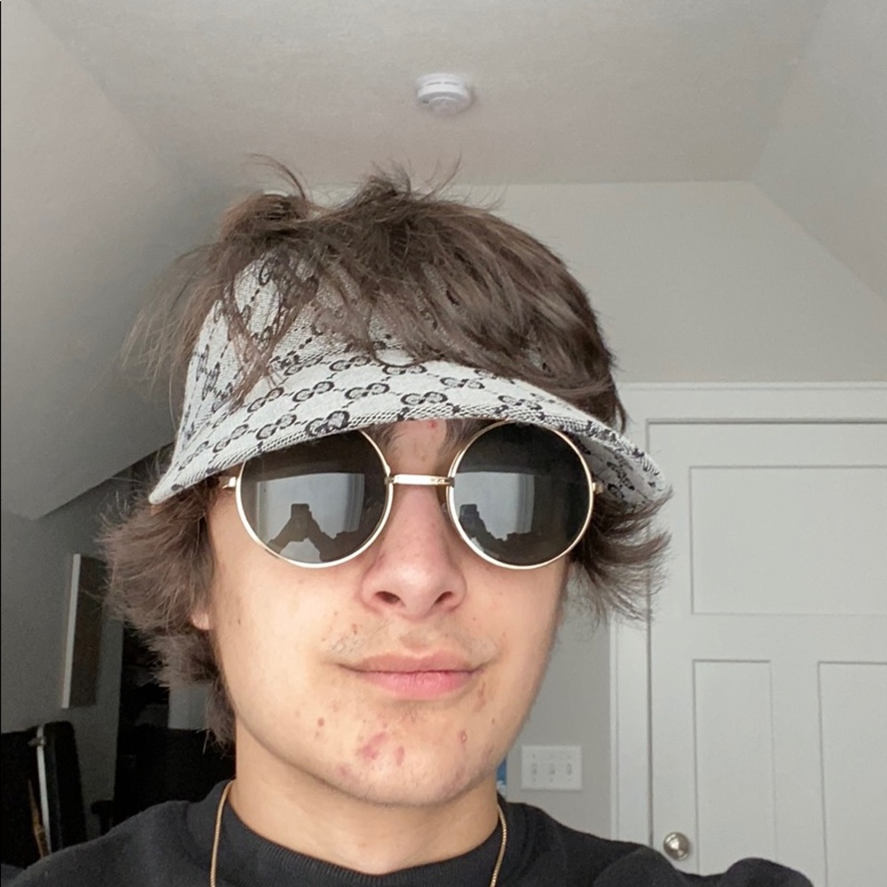 Meet your Posher, Trey
